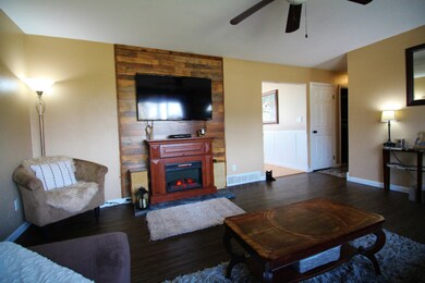 Fireplace stays
