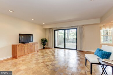 846 Quince Orchard Blvd unit P-2, Gaithersburg, MD 20878 - photo 3