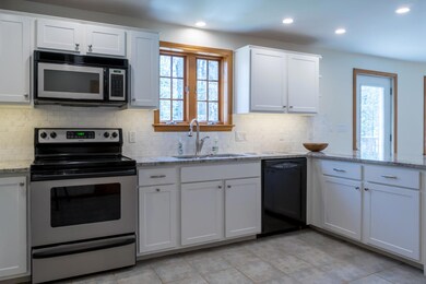 63 Windsor Post Rd, Freeport, ME 04032 - photo 5