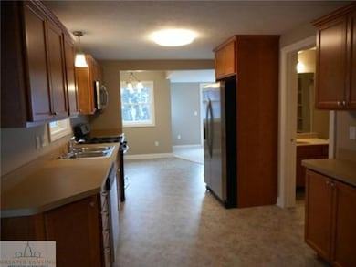 1409 W Mount, Lansing, MI 48910 - photo 3