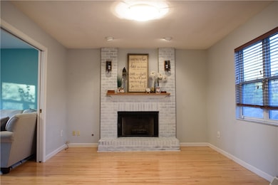 605 Tara Dr, Pittsburgh, PA 15237 - photo 5