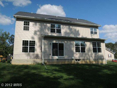 3275 Sutherland Dr, White Plains, MD 20695 - photo 3