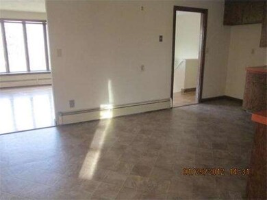 21 Hemlock Dr, Millbury, MA 01527 - photo 5