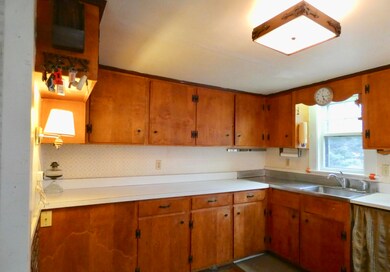 10 Glendon Rd, Woods Hole, MA 02543 - photo 3