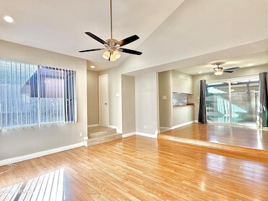 924 S Casitas Dr unit C, Tempe, AZ 85281 - photo 2