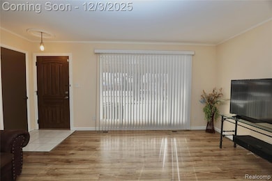 11647 Hovey St, Warren, MI 48089 - photo 6