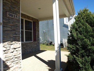 9015 Teak Dr, Louisville, KY 40228 - photo 3