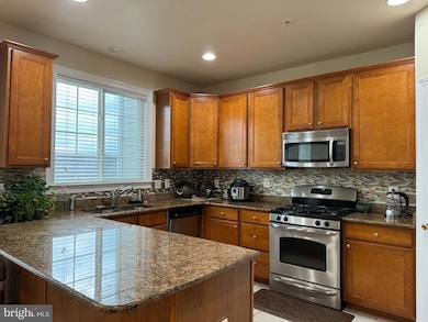 23361 Arora Hills Dr, Clarksburg, MD 20871 - photo 6