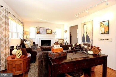 923 Croton Dr, Alexandria, VA 22308 - photo 6