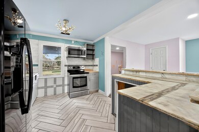 10 Spruce St, Greenville, SC 29611 - photo 7