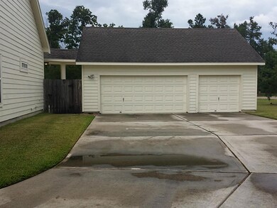 11837 White Oak Pass, Conroe, TX 77385 - photo 3