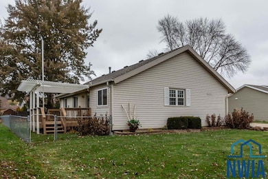 2407 Carlisle Rd, Sergeant Bluff, IA 51054 - photo 2