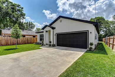 7429 Virgil St, Houston, TX 77088 - photo 4