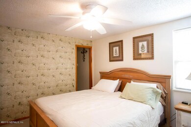 7045 Blache Ct, Jacksonville, FL 32210 - photo 5