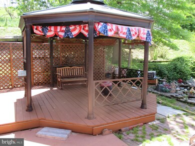 325 D St, Keyser, WV 26726 - photo 4