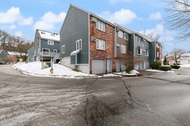 11 Valley Way W, Manchester, NH 03102 - photo 2