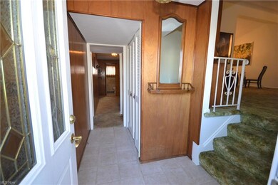 22200 Sandalwood Rd, Bedford, OH 44146 - photo 2