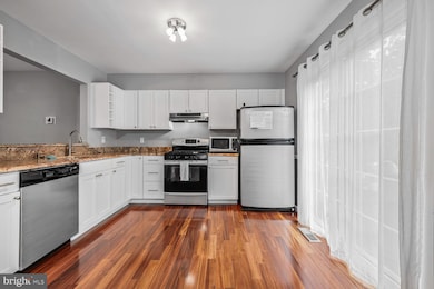 18419 Hallmark Ct, Gaithersburg, MD 20879 - photo 6