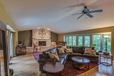1545 Signal Point Dr Niles MI-large-005-