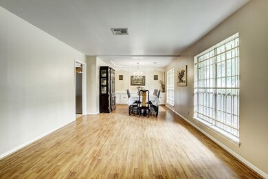 1014 Cheshire Ln, Houston, TX 77018 - photo 5