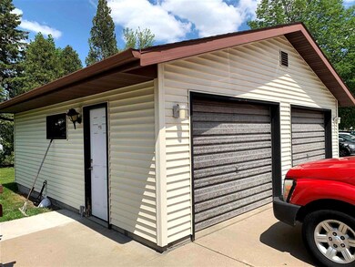 711 Dale St, Wisconsin Rapids, WI 54494 - photo 3