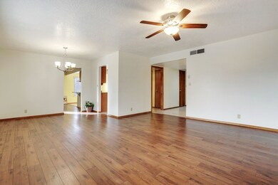 6620 Mia St NE, Albuquerque, NM 87109 - photo 6