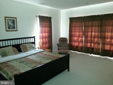 21905 Larchmont Way, Broadlands, VA 20148 - photo 6