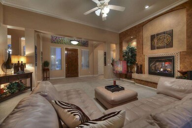 006_Foyer-Living Room