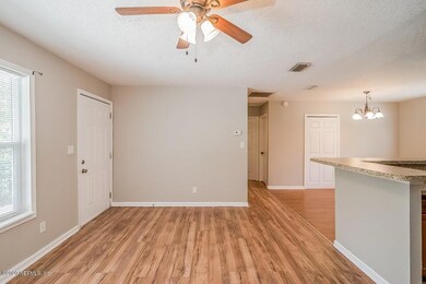 5653 Green Forest Dr, Jacksonville, FL 32244 - photo 6