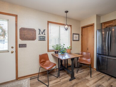 5250 Green Meadow-110
