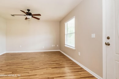 003-photo-living-room-9073272