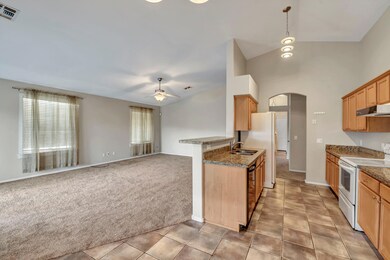 1724 E Fr-006-029-DLB 5137-MLS_Size