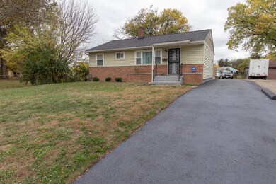 849 Rosemore Ave, Columbus, OH 43213 - photo 3