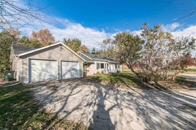 284 Foote St SW, Cedar Rapids, IA 52404 - photo 3