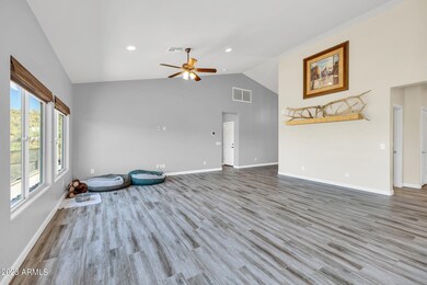 3323 W Wander Rd-5