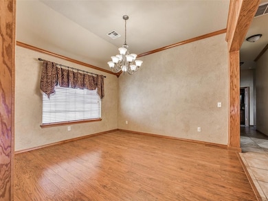 401 N Topaz Way, Mustang, OK 73064 - photo 7