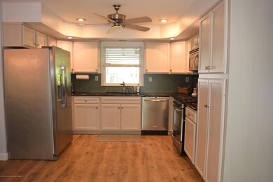 61 Juniper Place, Matawan, NJ 07747 - photo 4