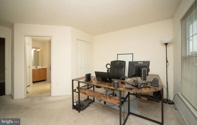 2408 Autumn Harvest Ct unit 303, Odenton, MD 21113 - photo 6