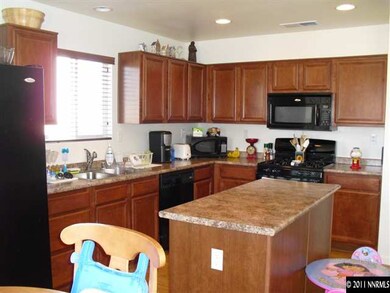 8869 Silverkist Dr, Reno, NV 89506 - photo 4