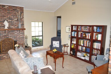 Living room 3