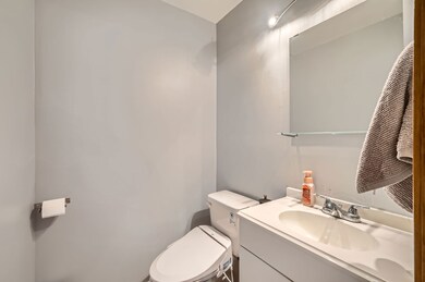 953 N Rohlwing Rd unit 201A, Addison, IL 60101 - photo 6