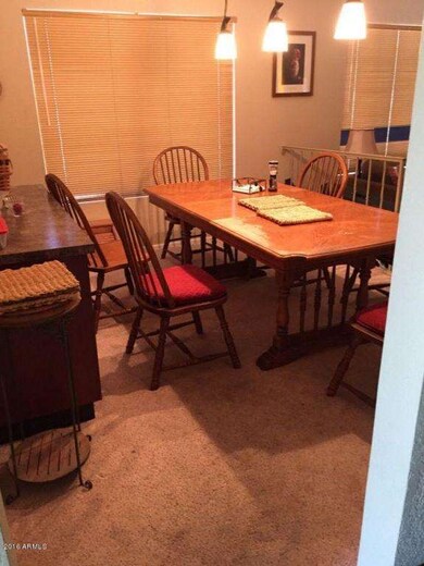 Sandra Ter diningroom