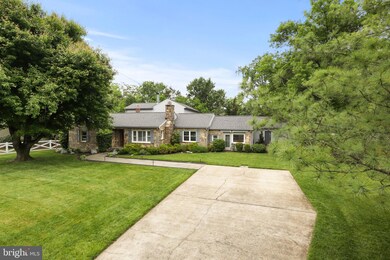 5600 Bradley Blvd, Alexandria, VA 22311 - photo 3