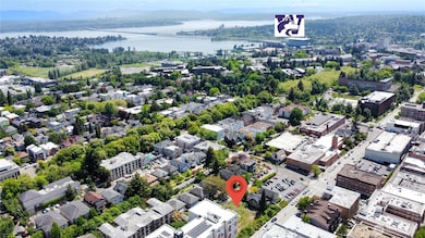 4730 15th Ave NE, Seattle, WA 98105 - photo 2