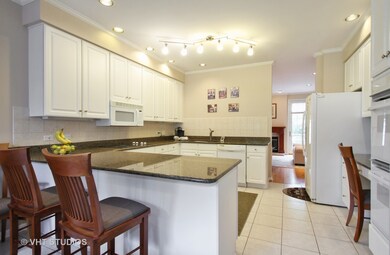 2117 Trowbridge Ct, Glenview, IL 60026 - photo 2