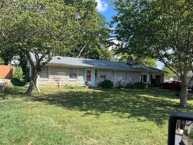 465 N Jackson St, Franklin, IN 46131 - photo 2