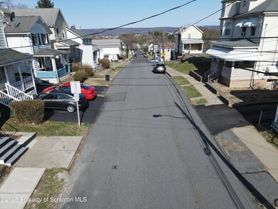 83 Nicholson St, Wilkes Barre, PA 18702 - photo 4