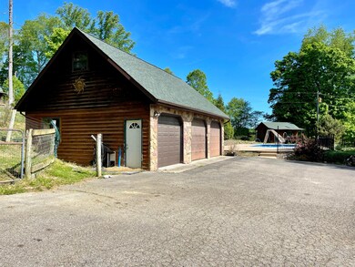 6. Garage