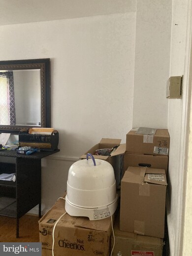 1404 Meridene Dr, Baltimore, MD 21239 - photo 4