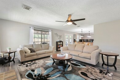 7515 Plumtree Forest Ct, Houston, TX 77095 - photo 4